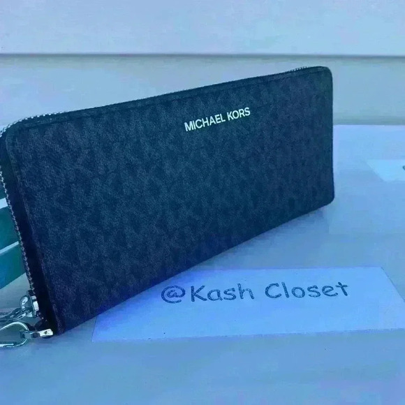 Michael Kors Travel Continental Wristlet Wallet Large MK Signature Black - Picture 1 of 7